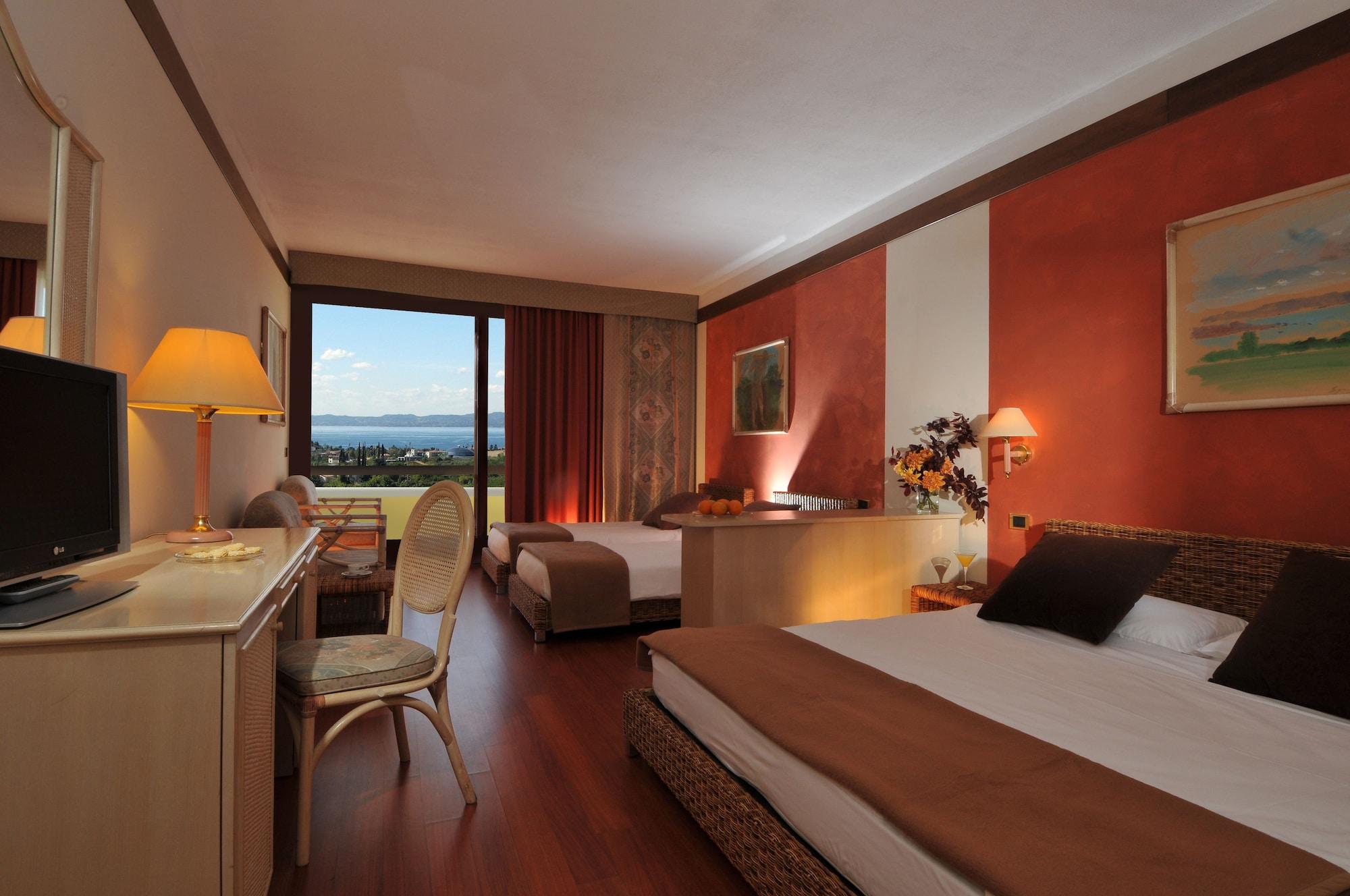 Poiano Garda Resort Appartamenti Εξωτερικό φωτογραφία