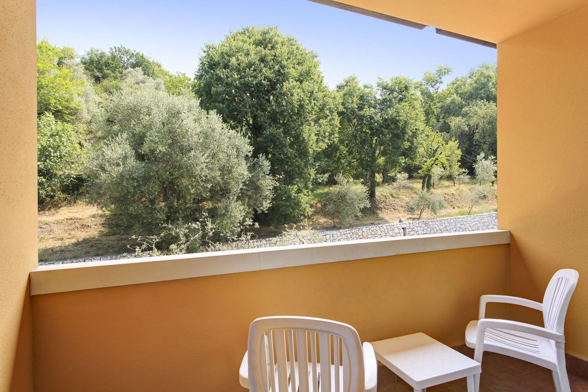 Poiano Garda Resort Appartamenti Εξωτερικό φωτογραφία