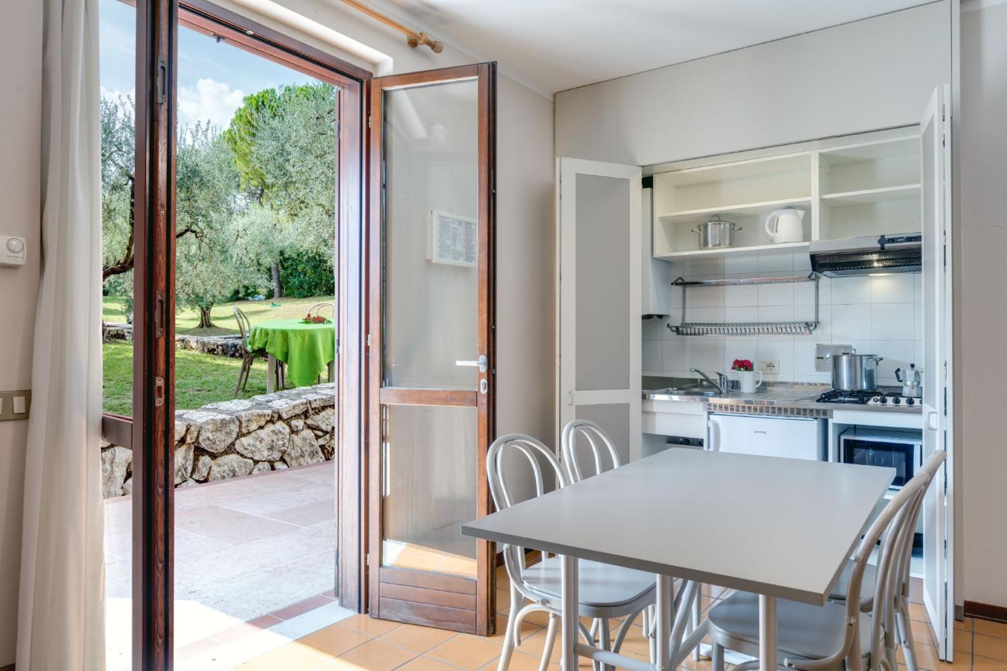 Poiano Garda Resort Appartamenti Εξωτερικό φωτογραφία