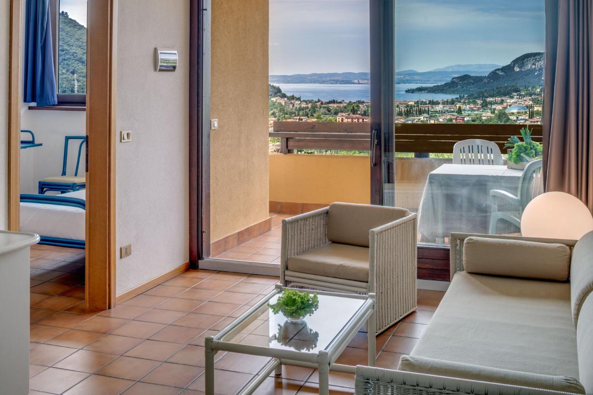 Poiano Garda Resort Appartamenti Εξωτερικό φωτογραφία