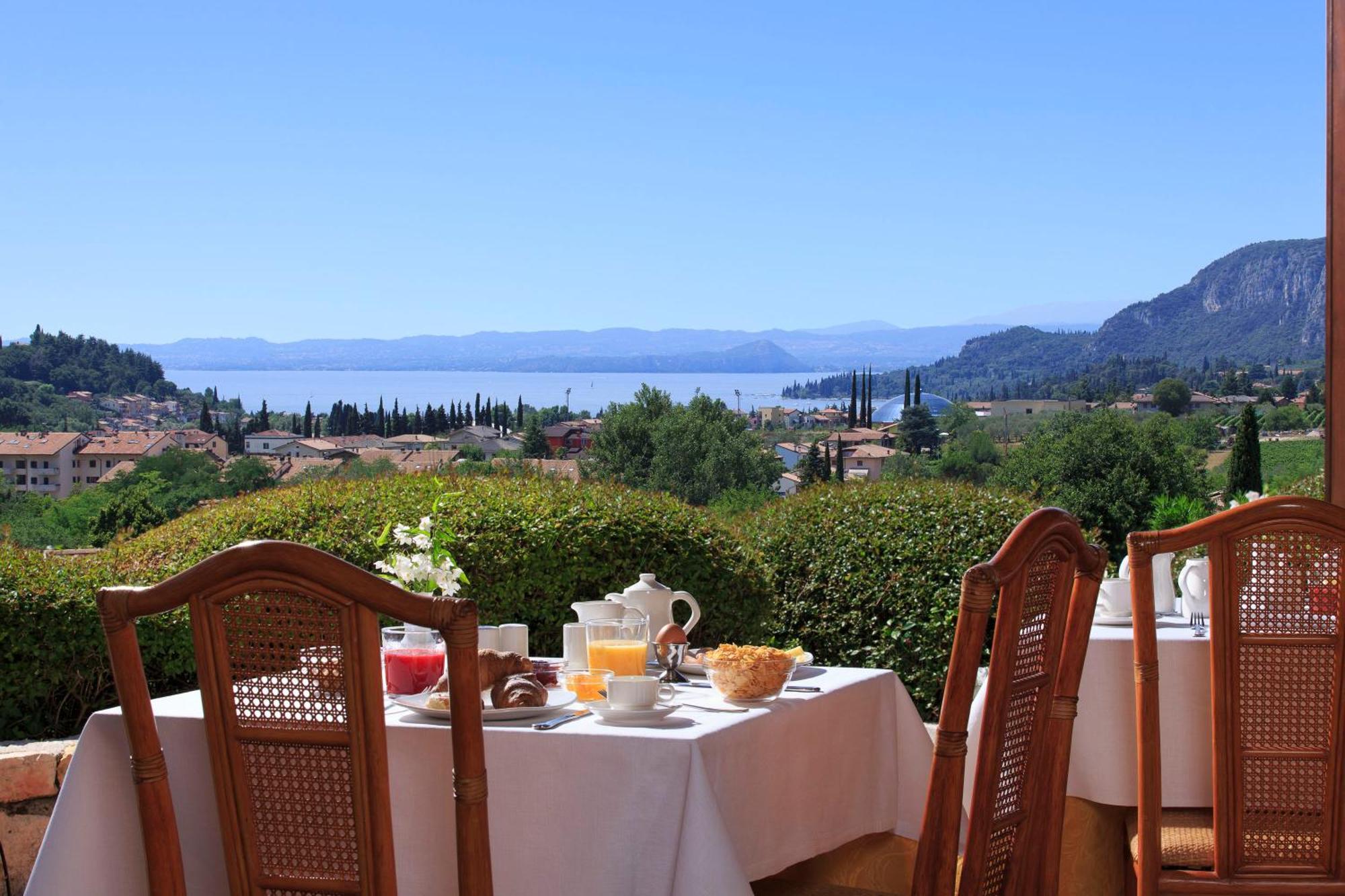 Poiano Garda Resort Appartamenti Εξωτερικό φωτογραφία