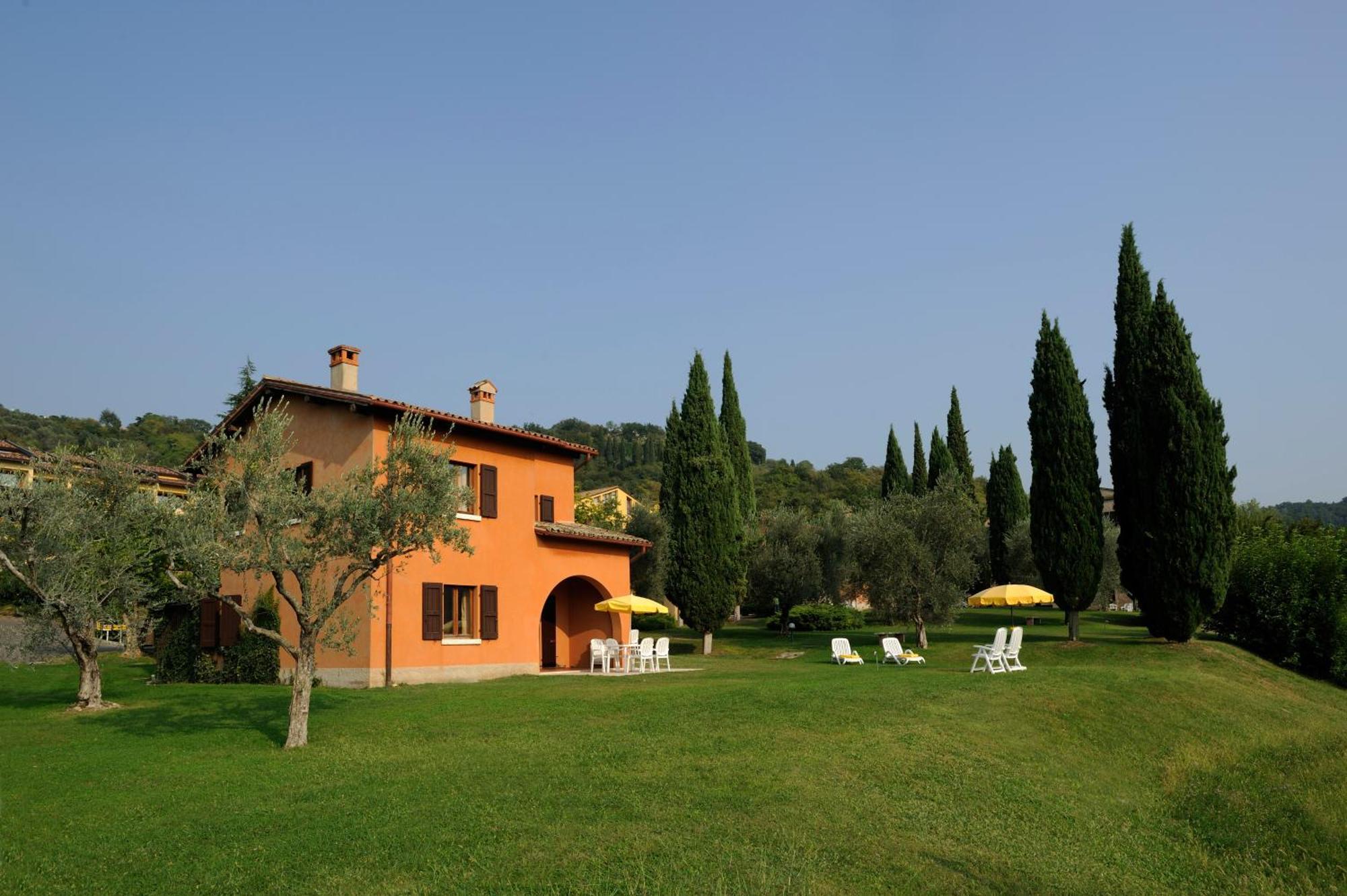 Poiano Garda Resort Appartamenti Εξωτερικό φωτογραφία