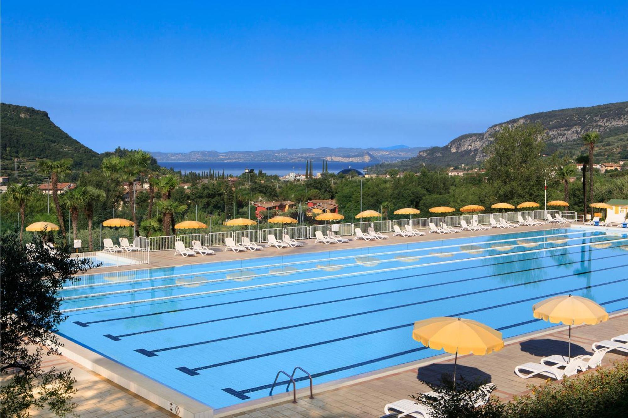 Poiano Garda Resort Appartamenti Εξωτερικό φωτογραφία